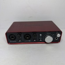 Focusrite Scarlett 2i2  USB