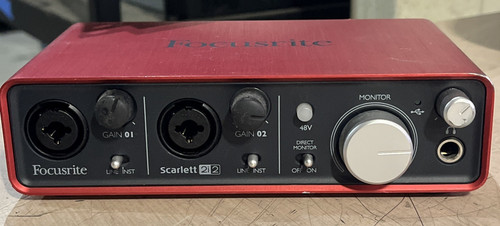 Focusrite scarlett 2i2 - 2x2, usb