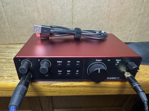 Focusrite scarlett 2i2 4th - scarlett,